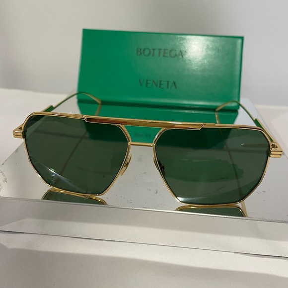 BOTTEGA VENETA BV1012S-004 MEN'S SUNGLASSES - Picture 11 of 11